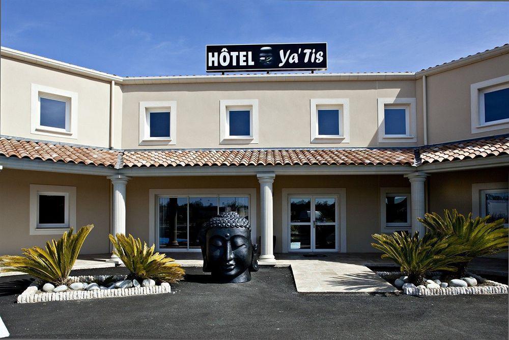 Le Ya'Tis Hotel Сен-Лоран-дез-Арбр Екстериор снимка